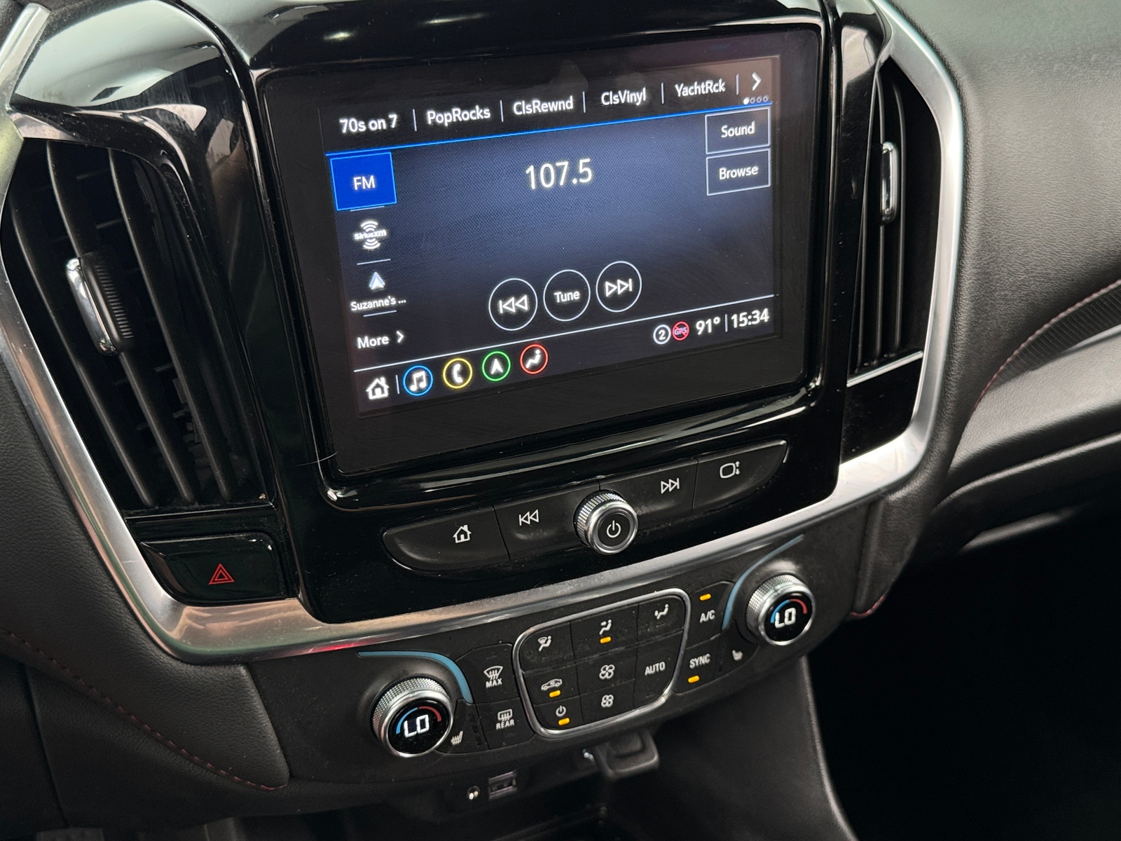 Thumbnail: 2022 Chevrolet Traverse - 3