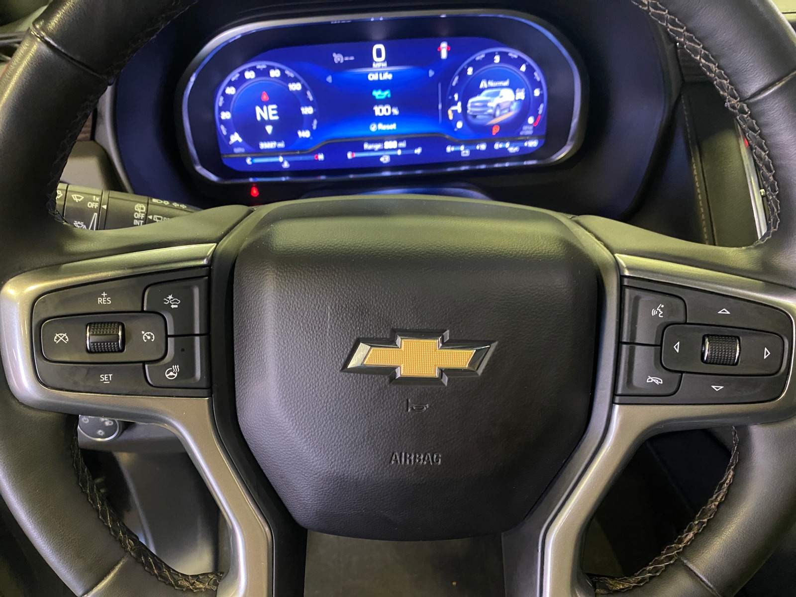 Thumbnail: 2023 Chevrolet Tahoe - 4