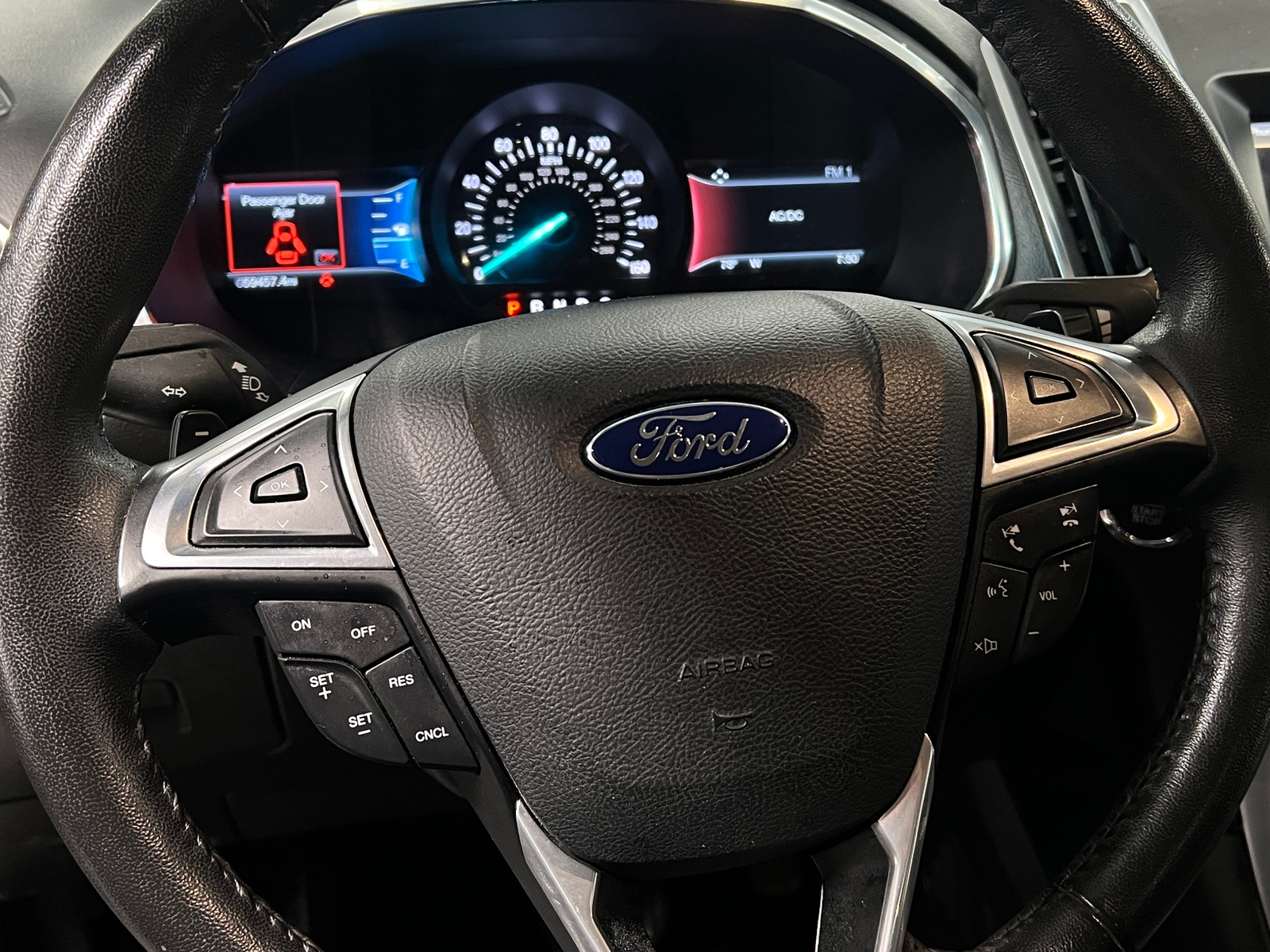 Thumbnail: 2015 Ford Edge - 4