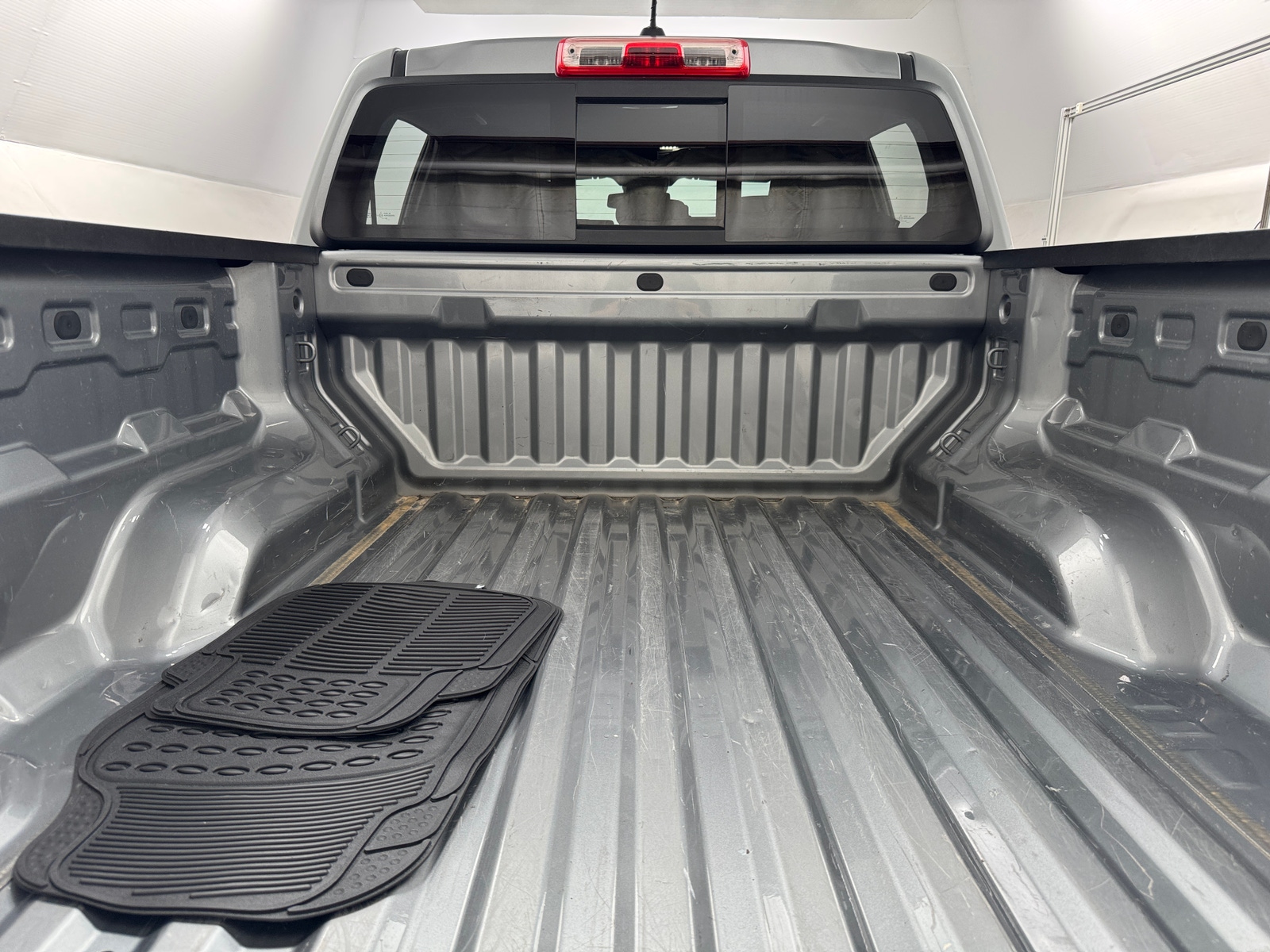 Thumbnail: 2023 Chevrolet Colorado - 7