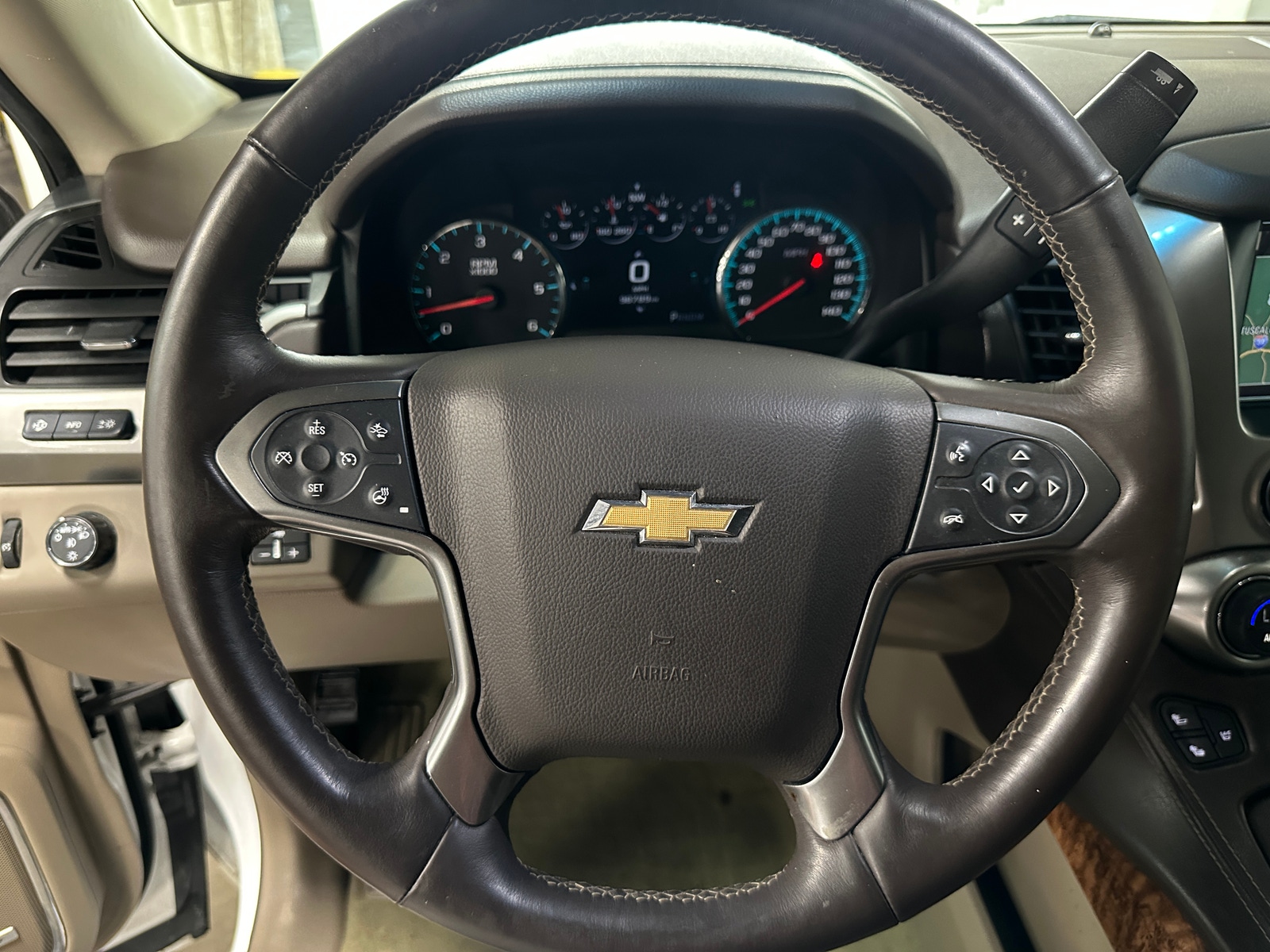 Thumbnail: 2016 Chevrolet Suburban - 4