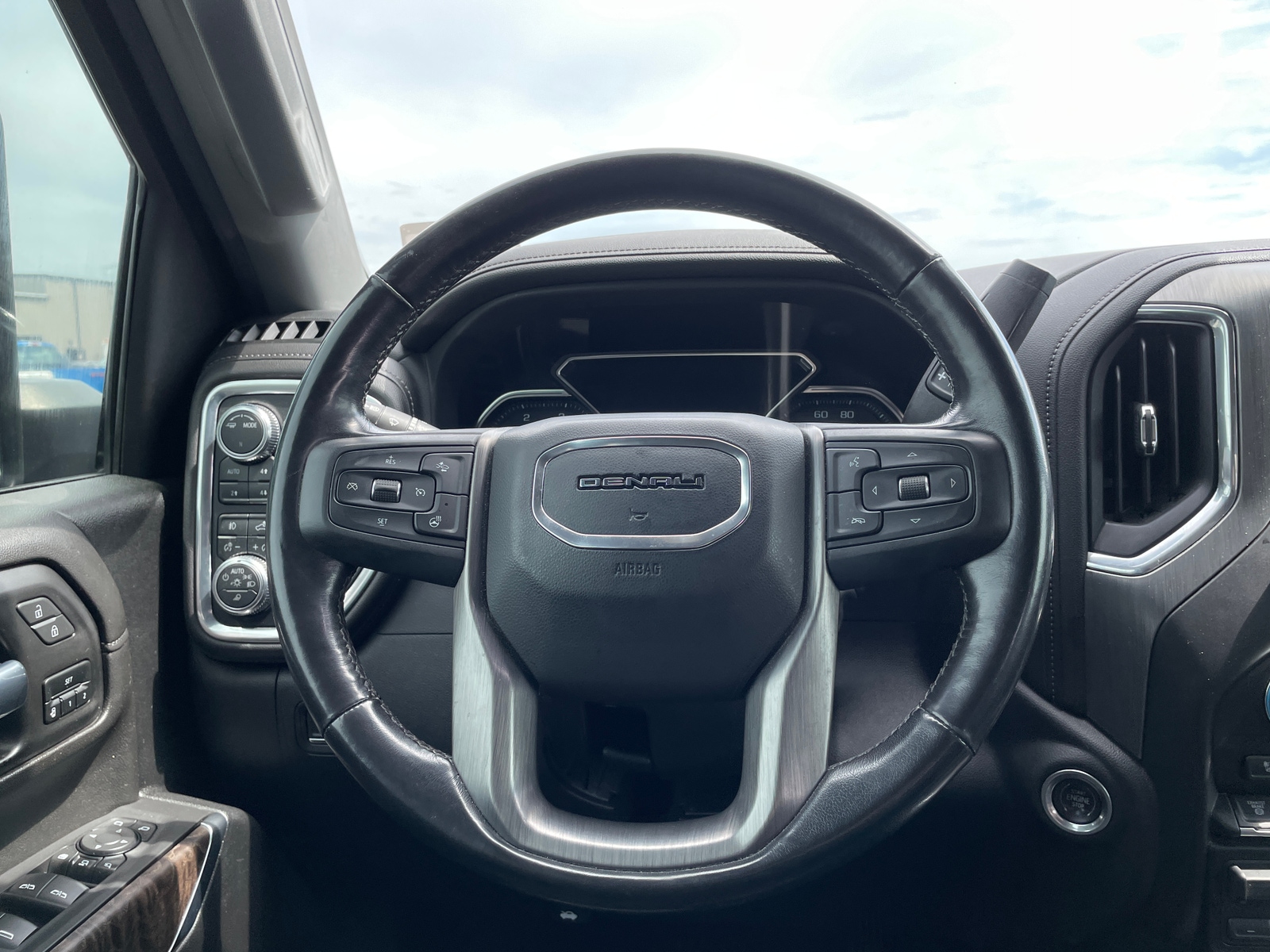 Thumbnail: 2021 GMC Sierra 2500 - 4