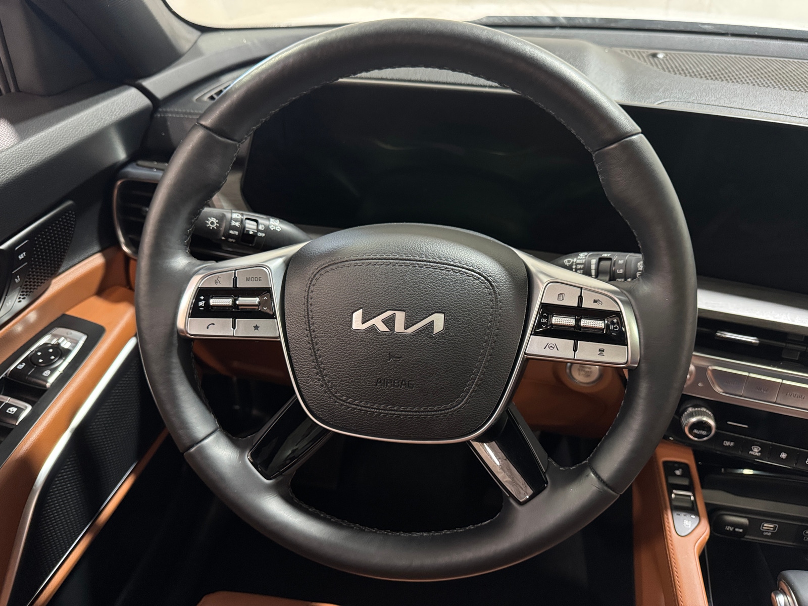 Thumbnail: 2024 Kia Telluride - 4