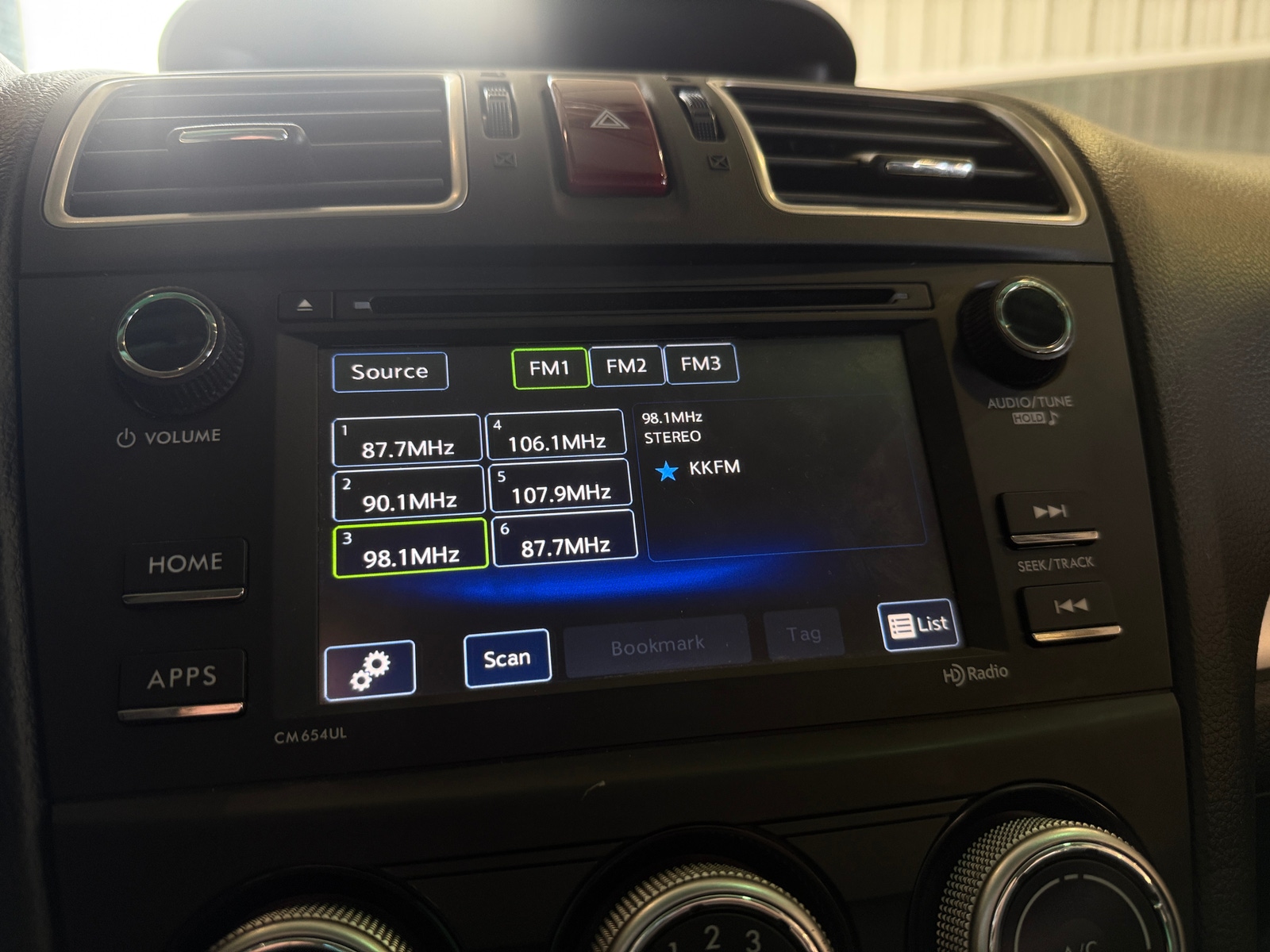 Thumbnail: 2015 Subaru Impreza - 4