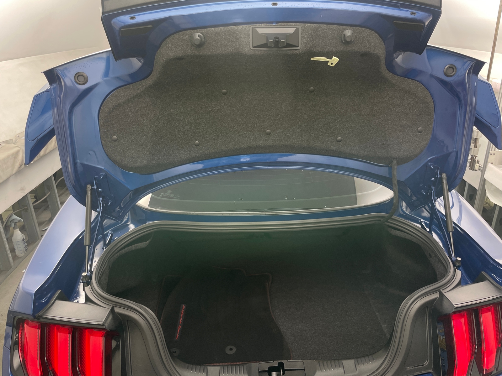 Thumbnail: 2022 Ford Mustang - 4