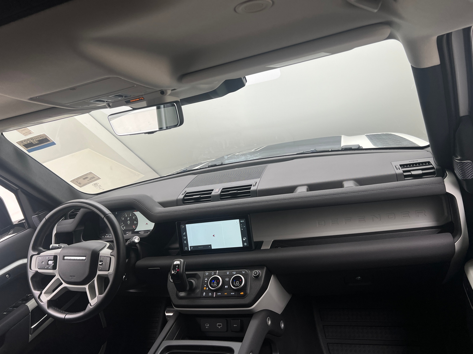 Thumbnail: 2022 Land Rover Defender - 2