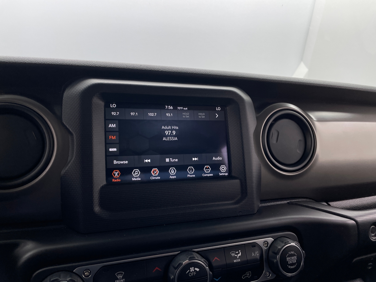 Thumbnail: 2018 Jeep Wrangler - 4