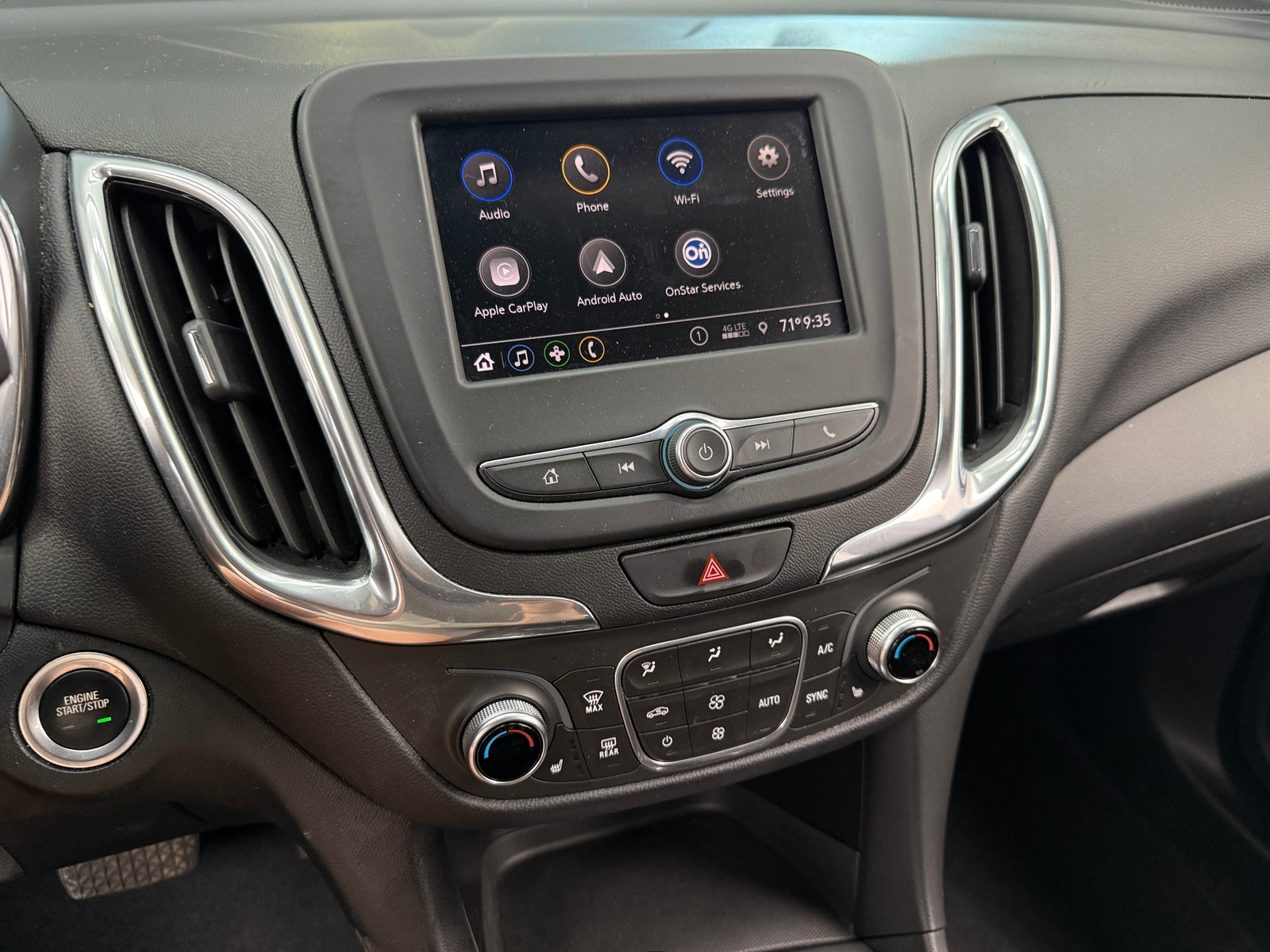 Thumbnail: 2020 Chevrolet Equinox - 4