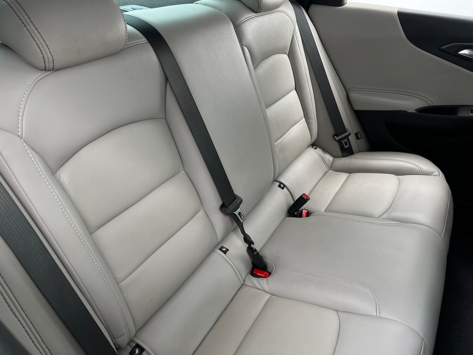 Thumbnail: 2021 Chevrolet Malibu - 6