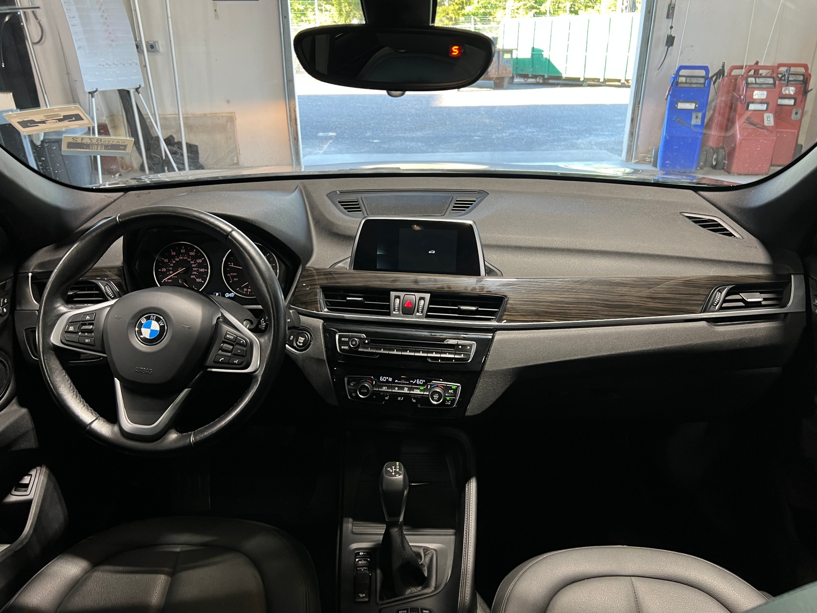 Thumbnail: 2018 BMW X1 - 2