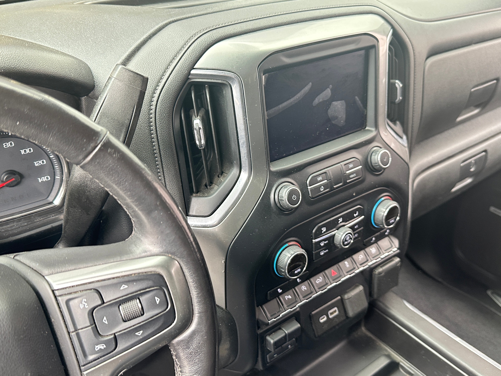 Thumbnail: 2019 Chevrolet Silverado 1500 - 3