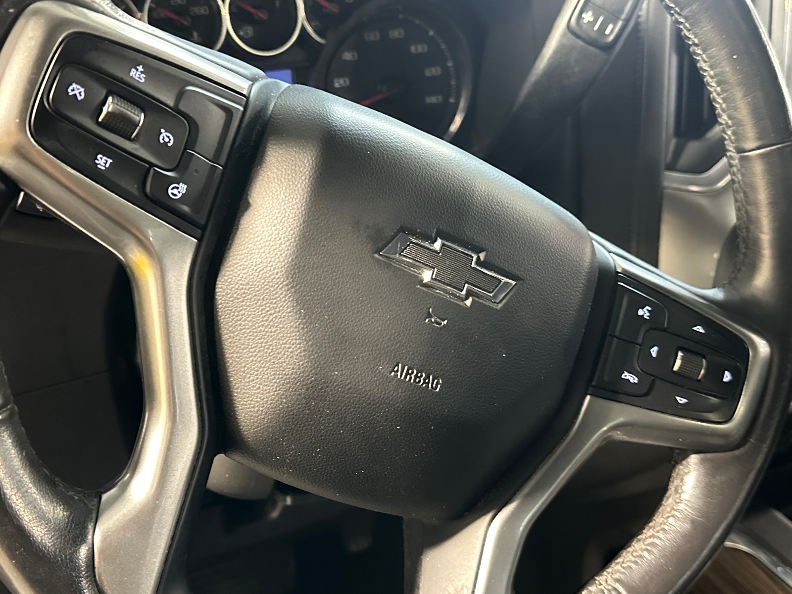 Thumbnail: 2019 Chevrolet Silverado 1500 - 5