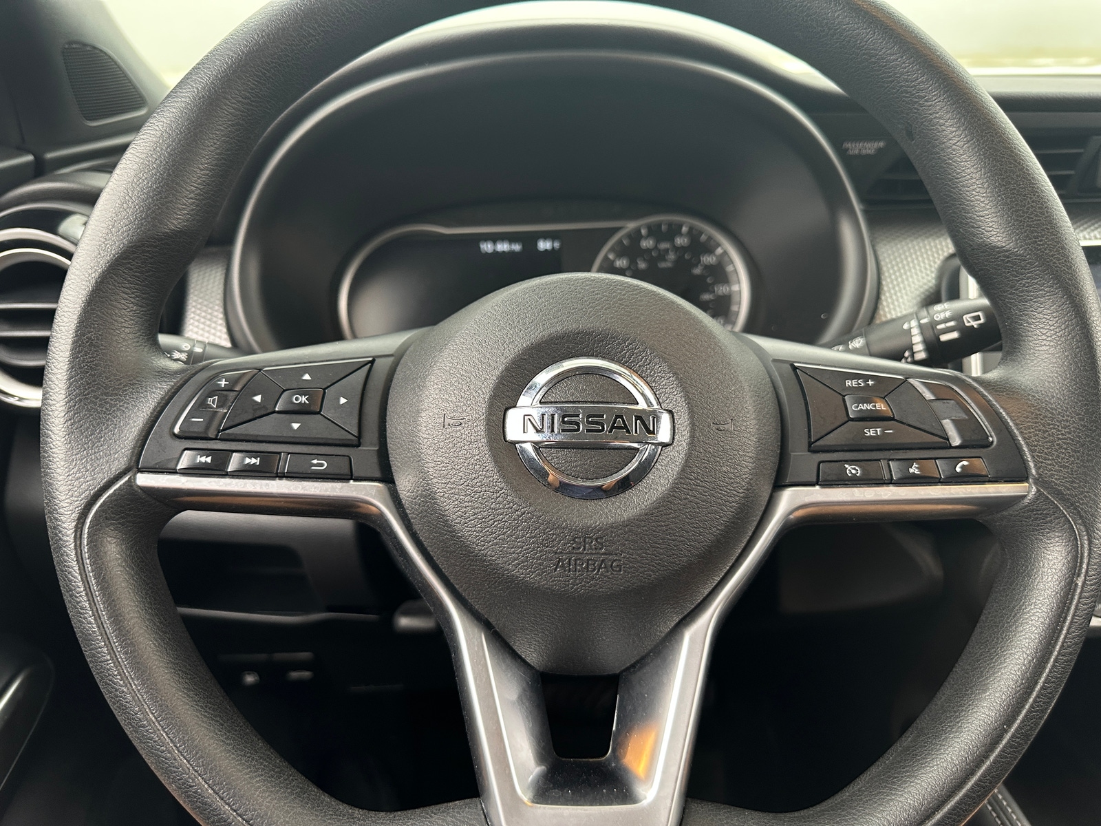 Thumbnail: 2018 Nissan Kicks - 5