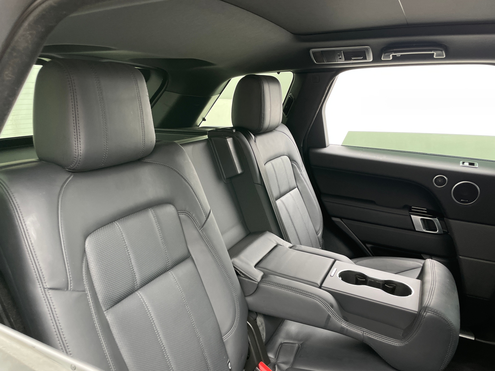 Thumbnail: 2022 Land Rover Range Rover Sport - 5