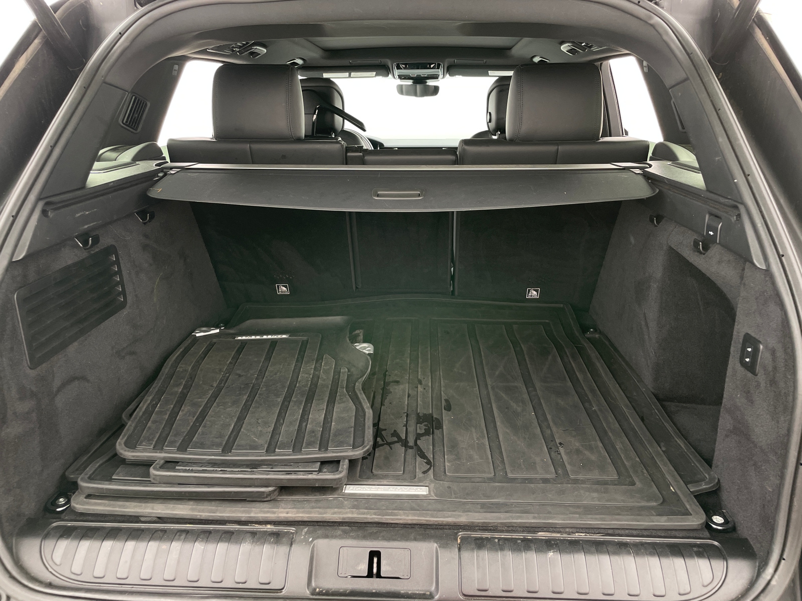 Thumbnail: 2022 Land Rover Range Rover Sport - 6