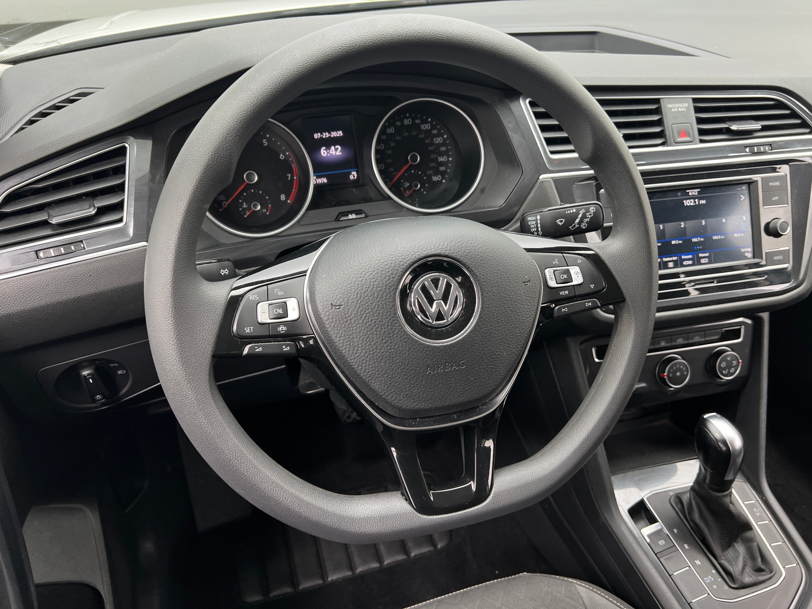 Thumbnail: 2021 Volkswagen Tiguan - 5