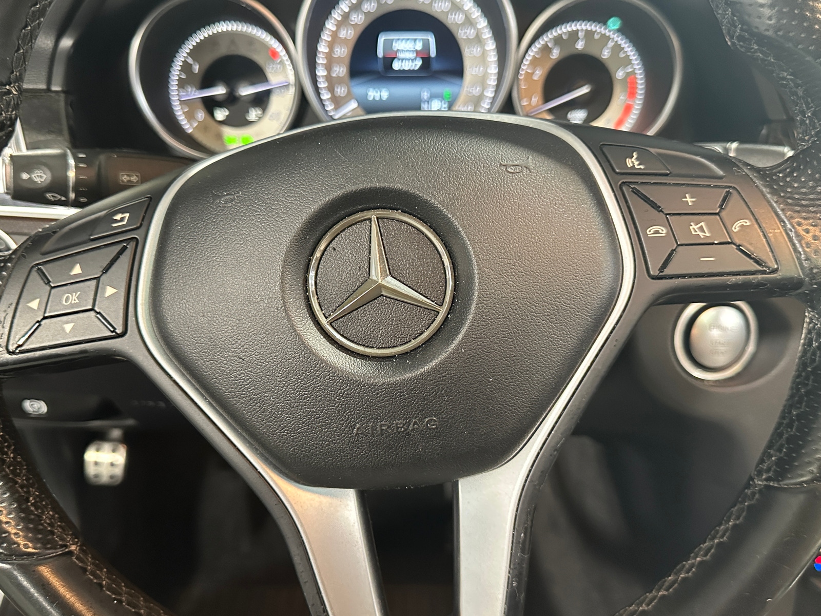 Thumbnail: 2016 Mercedes-Benz E-Class - 4