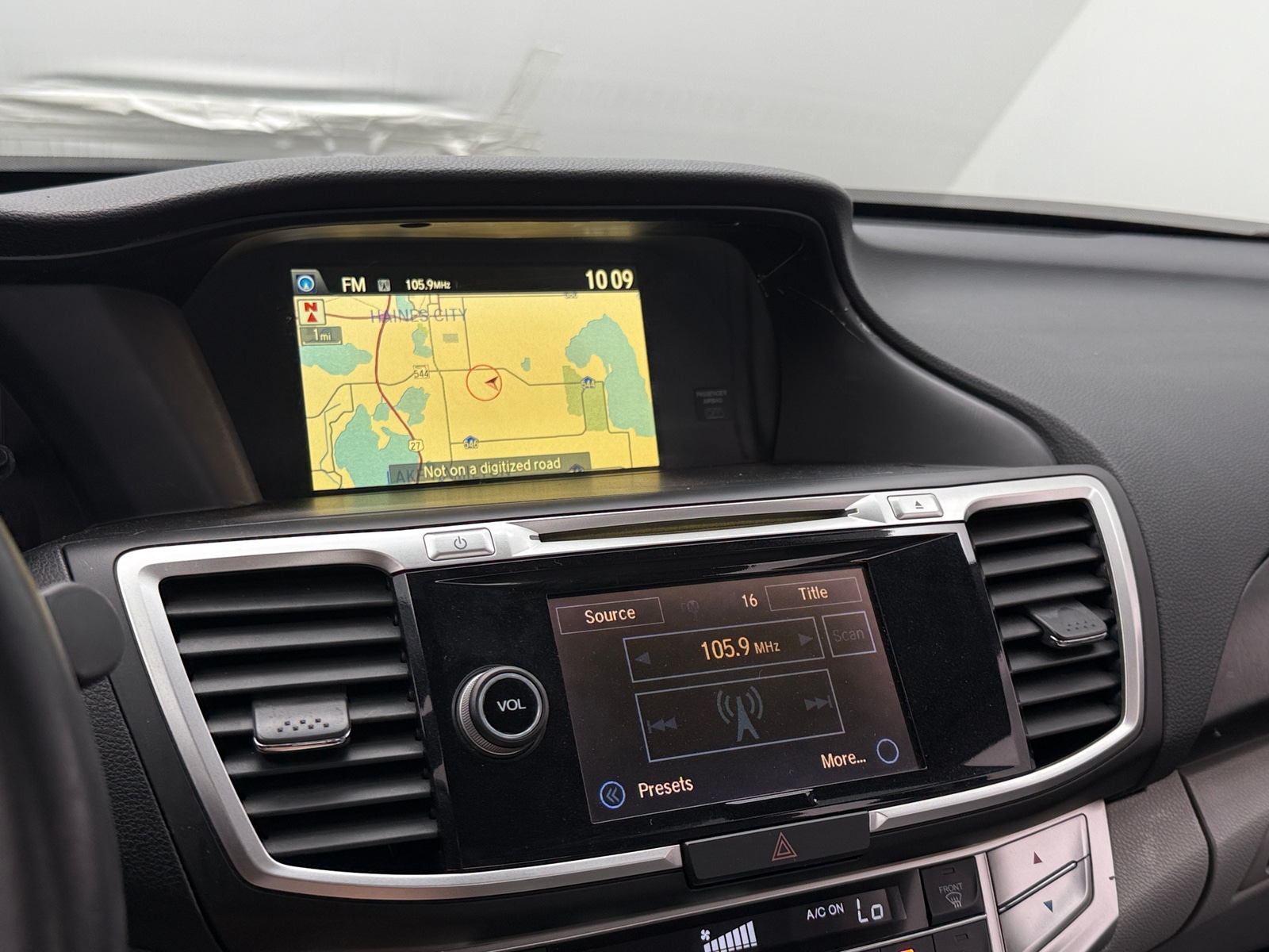 Thumbnail: 2015 Honda Accord - 3