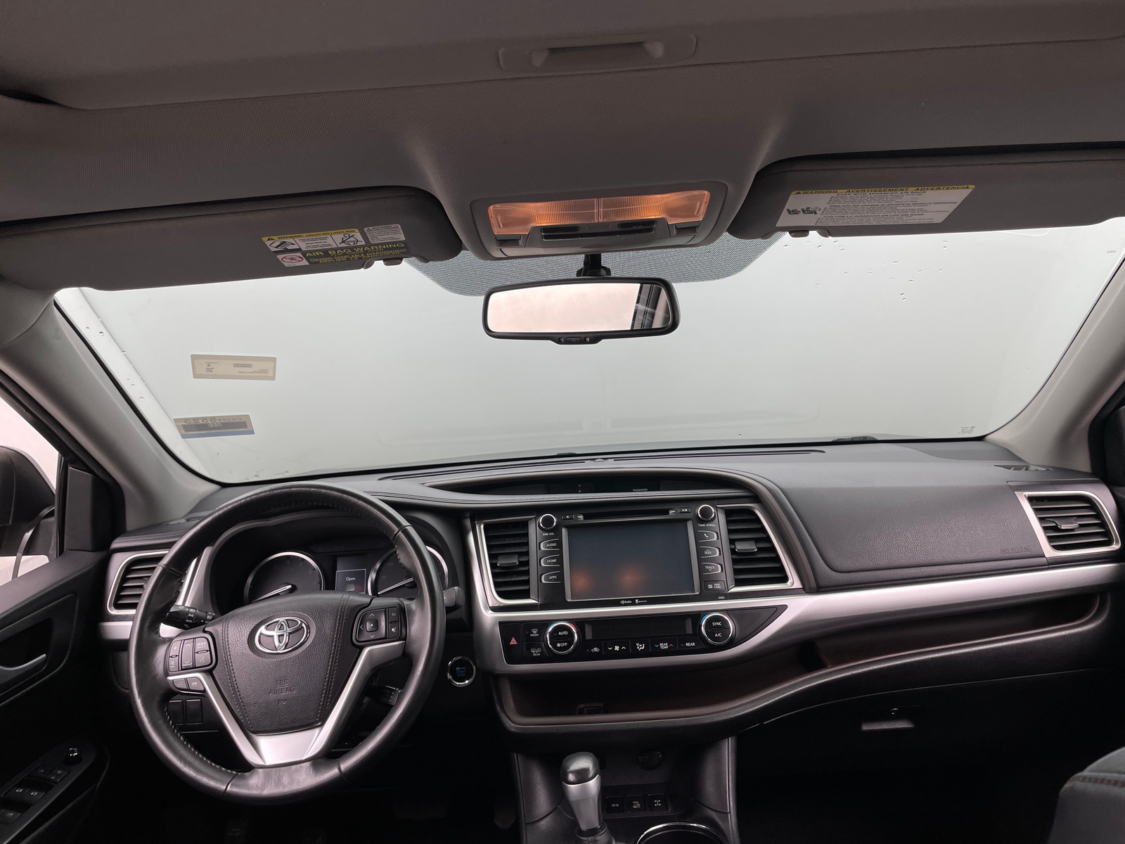 Thumbnail: 2015 Toyota Highlander - 2