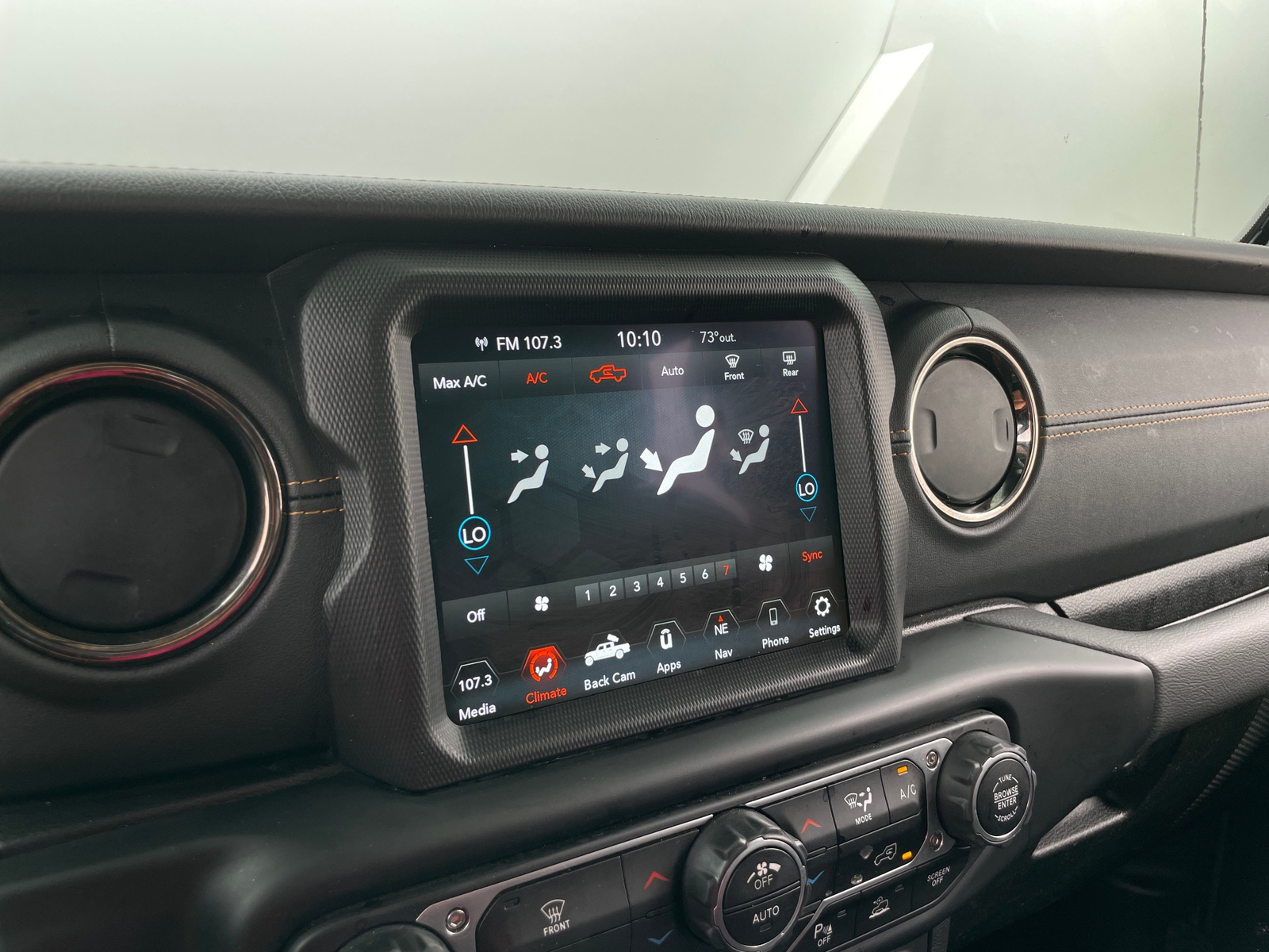 Thumbnail: 2022 Jeep Gladiator - 3