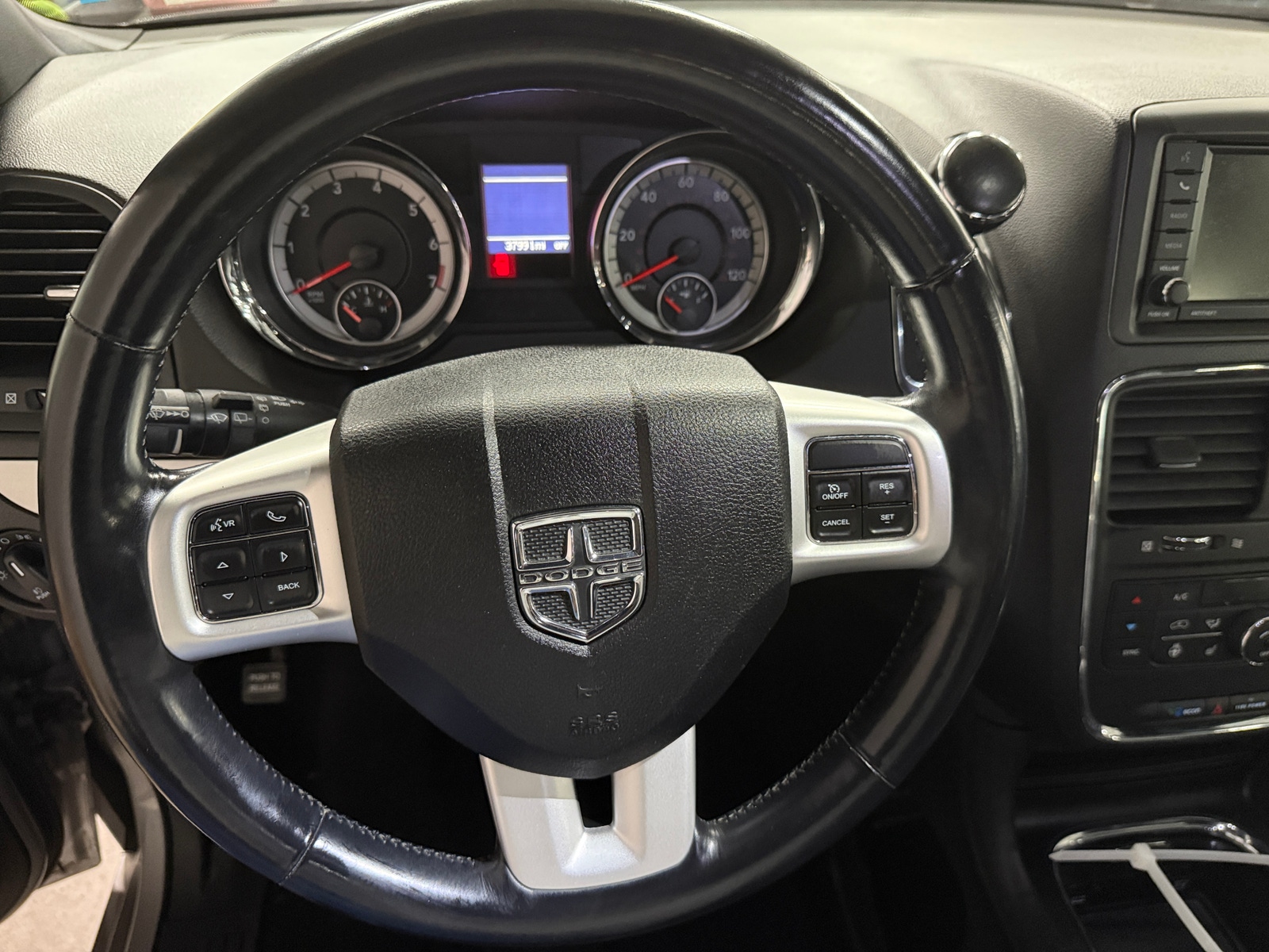 Thumbnail: 2019 Dodge Grand Caravan - 4