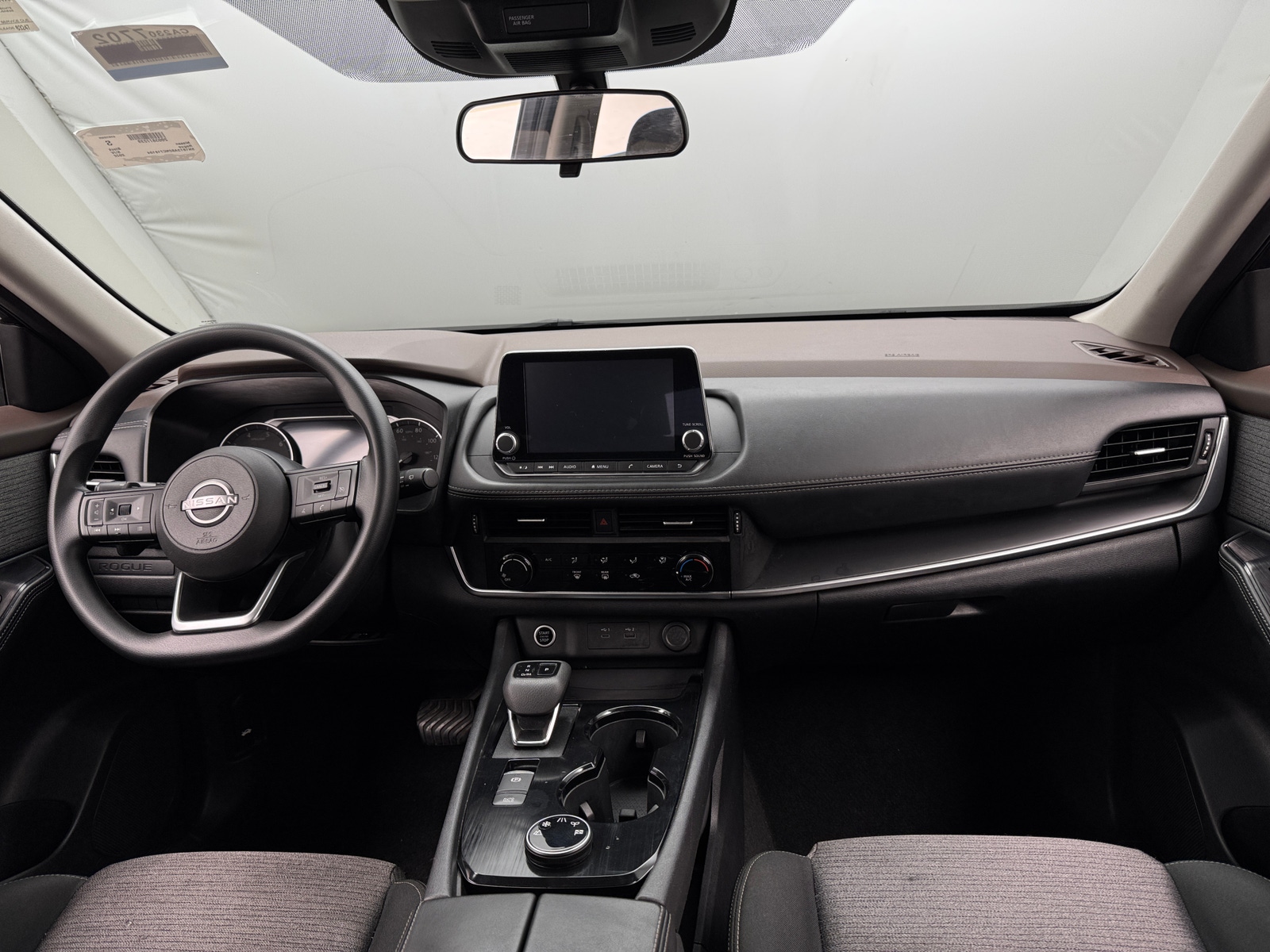 Thumbnail: 2022 Nissan Rogue - 3