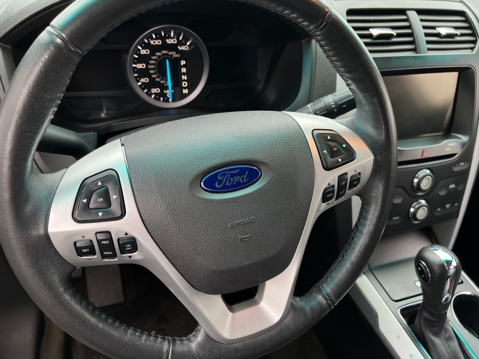 Thumbnail: 2014 Ford Explorer - 5