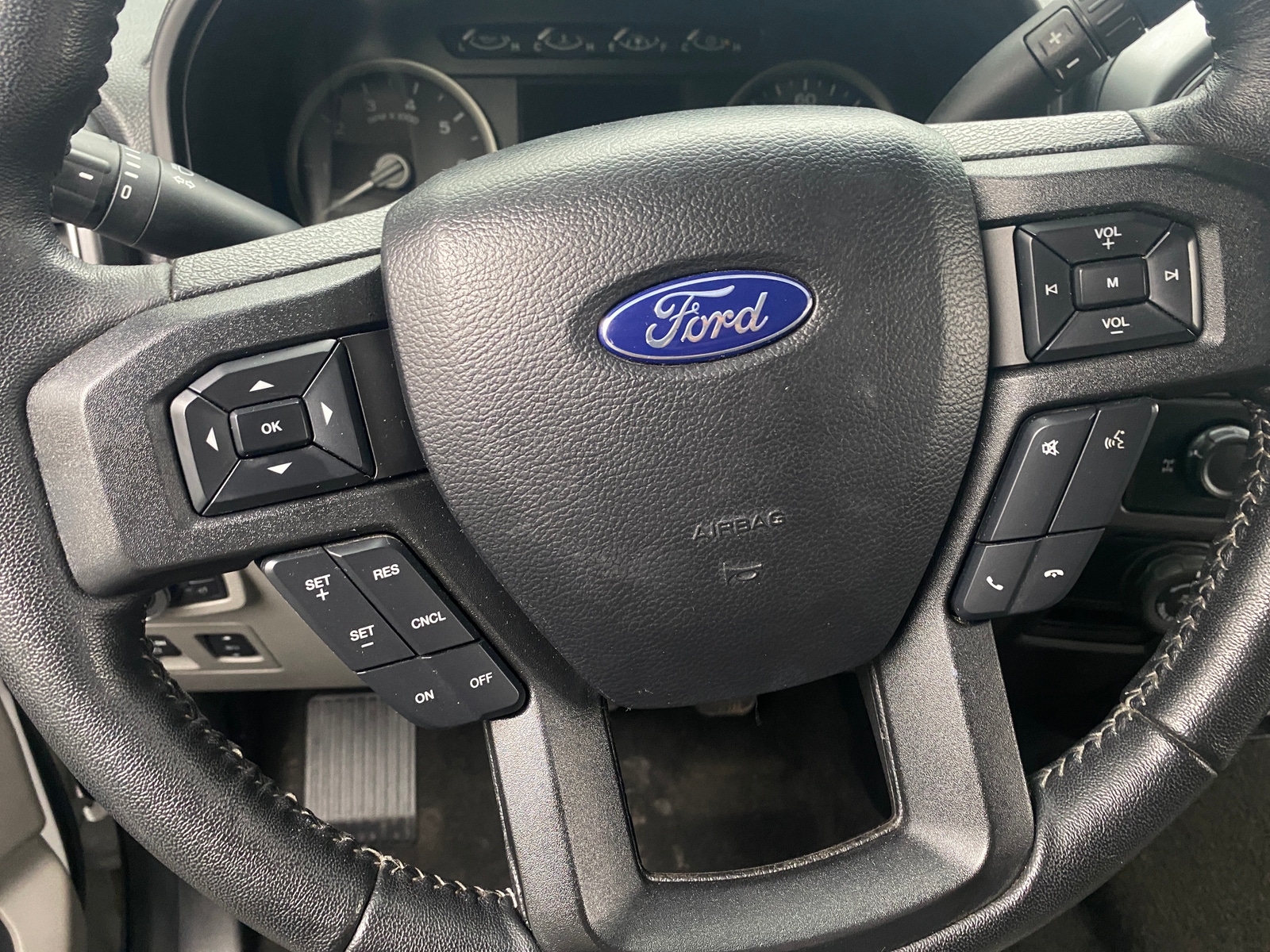 Thumbnail: 2020 Ford Econoline - 5