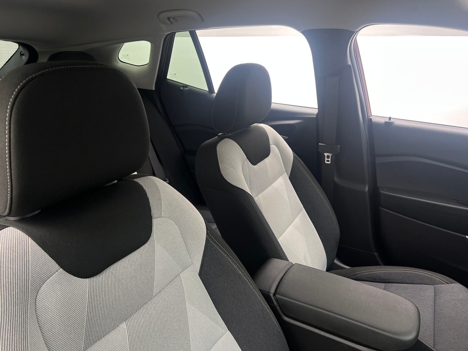 Thumbnail: 2025 Chevrolet Trax - 2