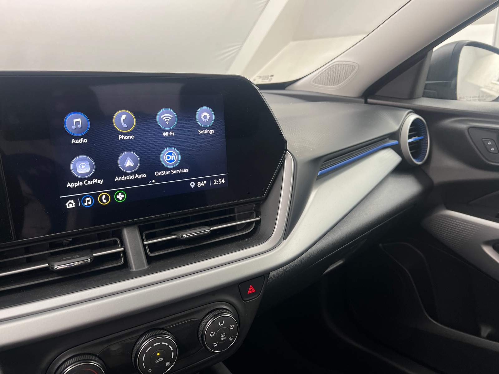 Thumbnail: 2025 Chevrolet Trax - 4