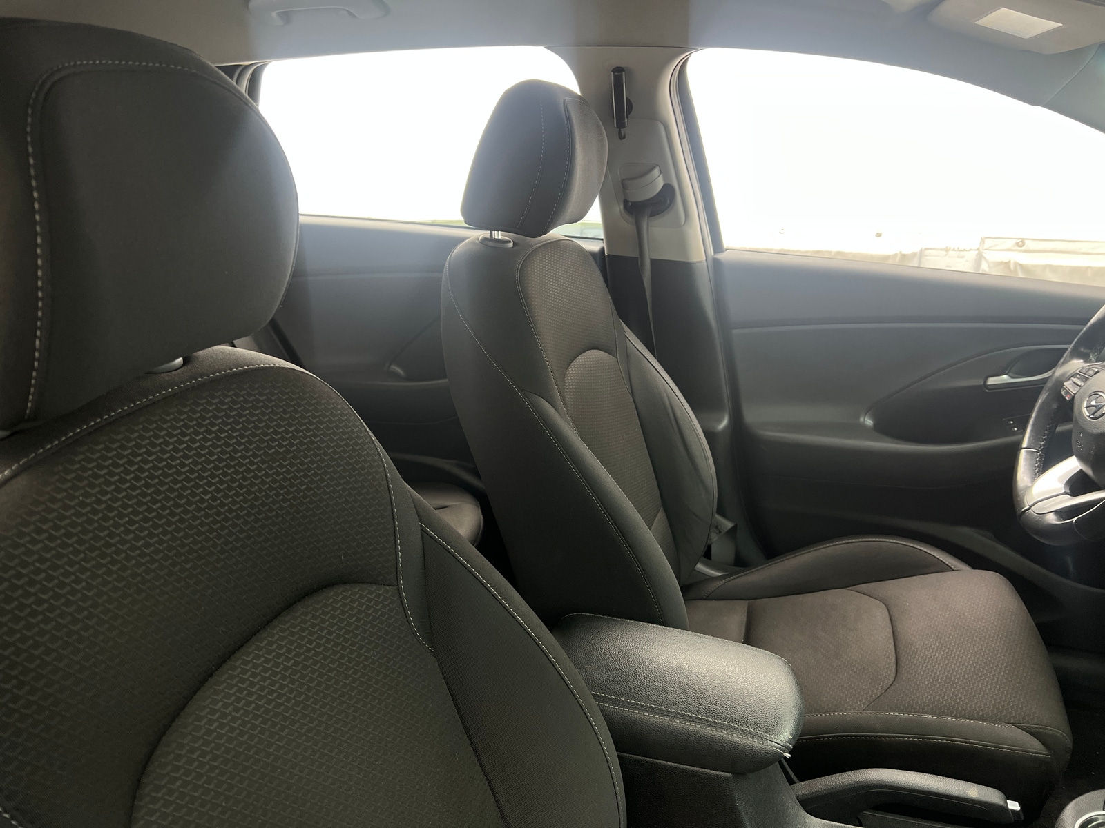 Thumbnail: 2018 Hyundai Elantra - 2