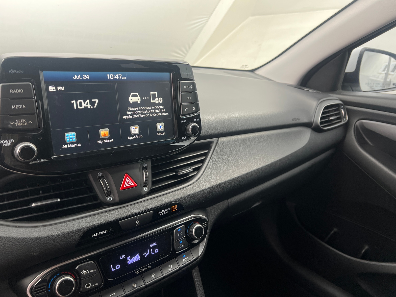 Thumbnail: 2018 Hyundai Elantra - 4