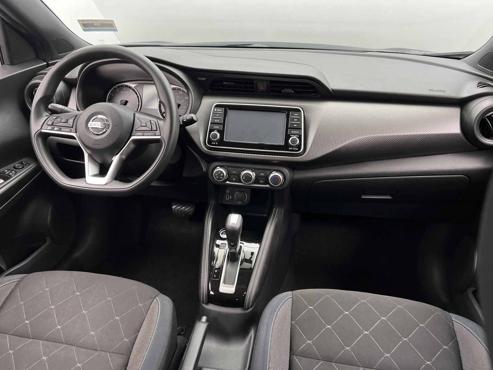 Thumbnail: 2018 Nissan Kicks - 3