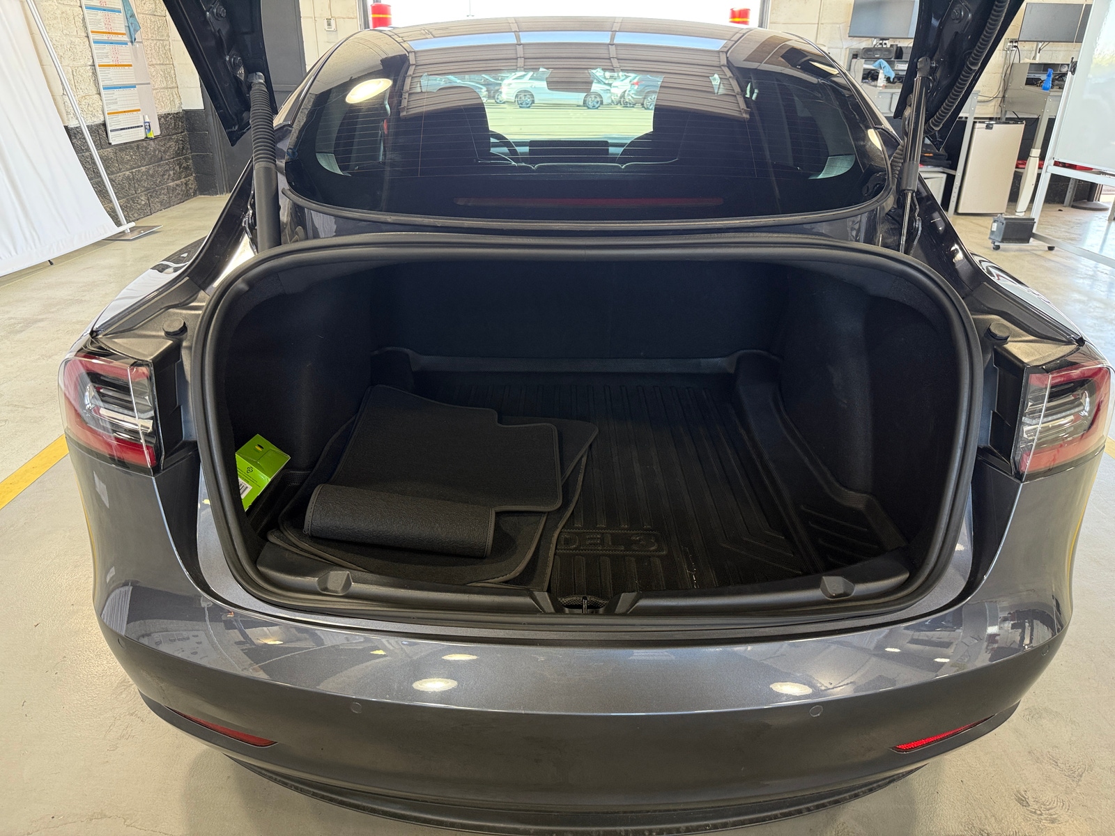 Thumbnail: 2021 Tesla Model 3 - 5