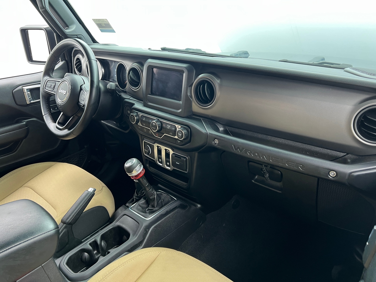Thumbnail: 2022 Jeep Wrangler - 3