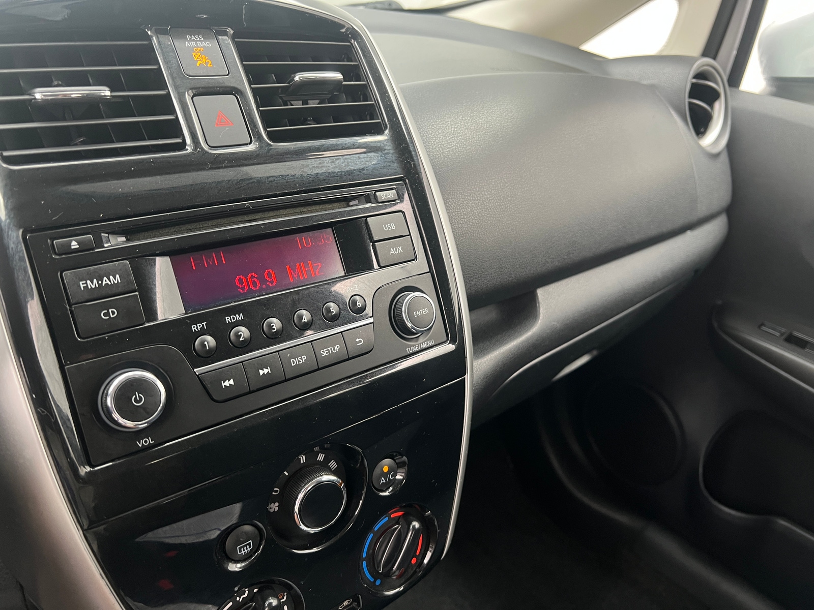 Thumbnail: 2015 Nissan Versa - 4