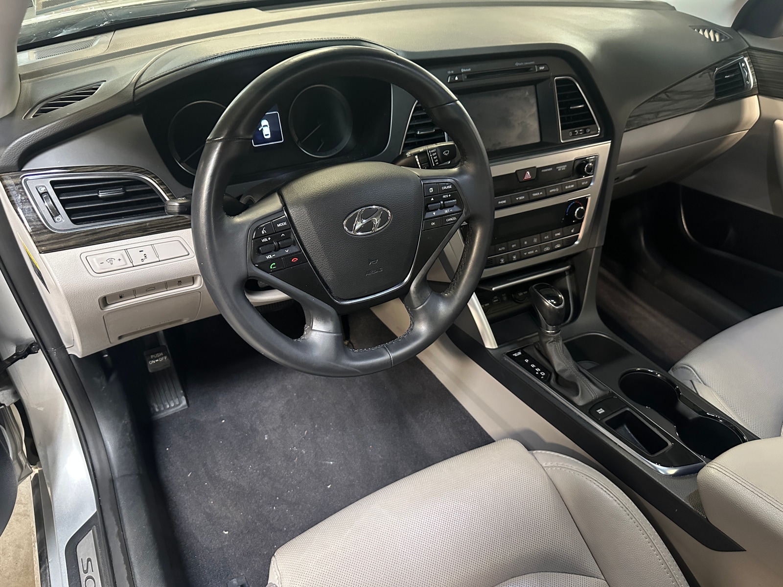Thumbnail: 2016 Hyundai Sonata - 2