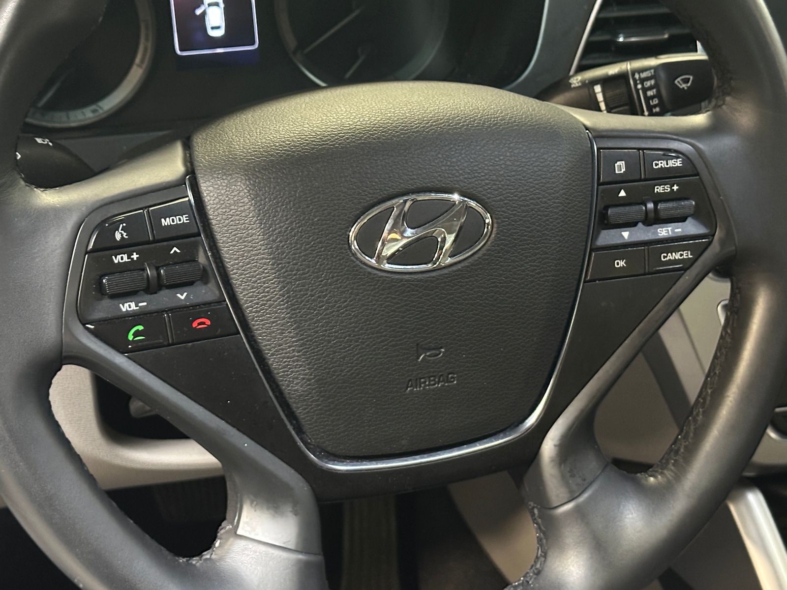 Thumbnail: 2016 Hyundai Sonata - 4