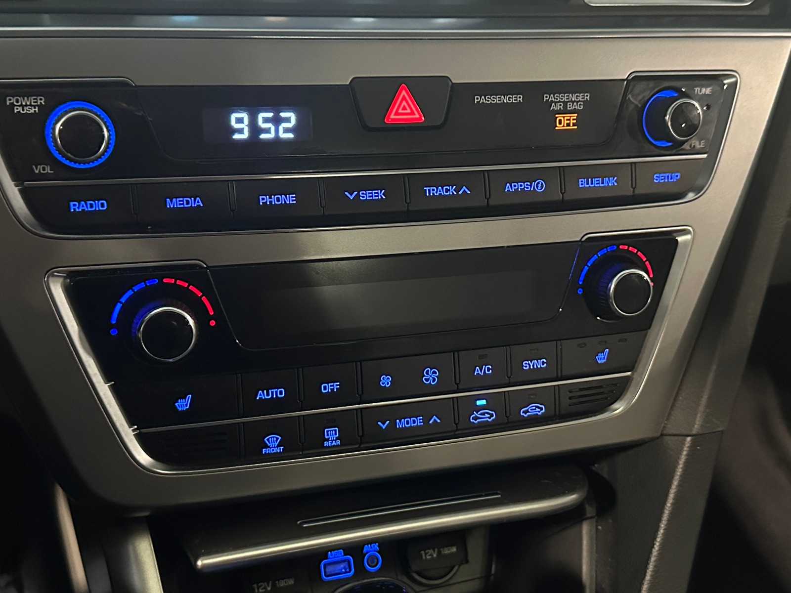 Thumbnail: 2016 Hyundai Sonata - 3