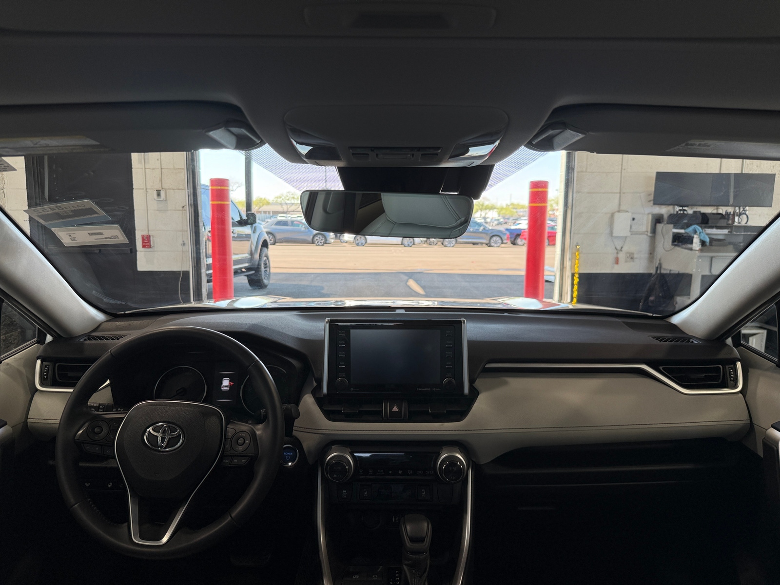 Thumbnail: 2019 Toyota RAV4 - 2
