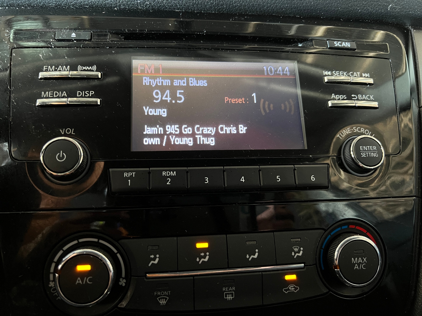 Thumbnail: 2016 Nissan Rogue - 4