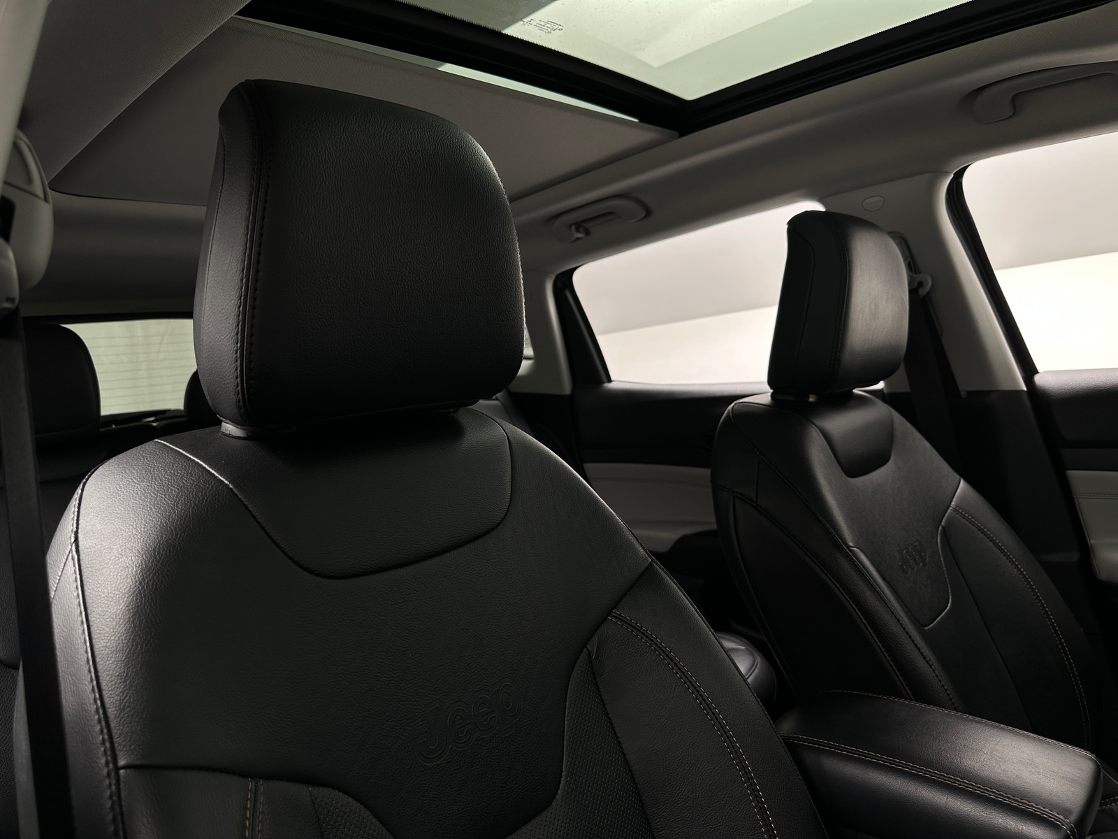 Thumbnail: 2022 Jeep Compass - 2