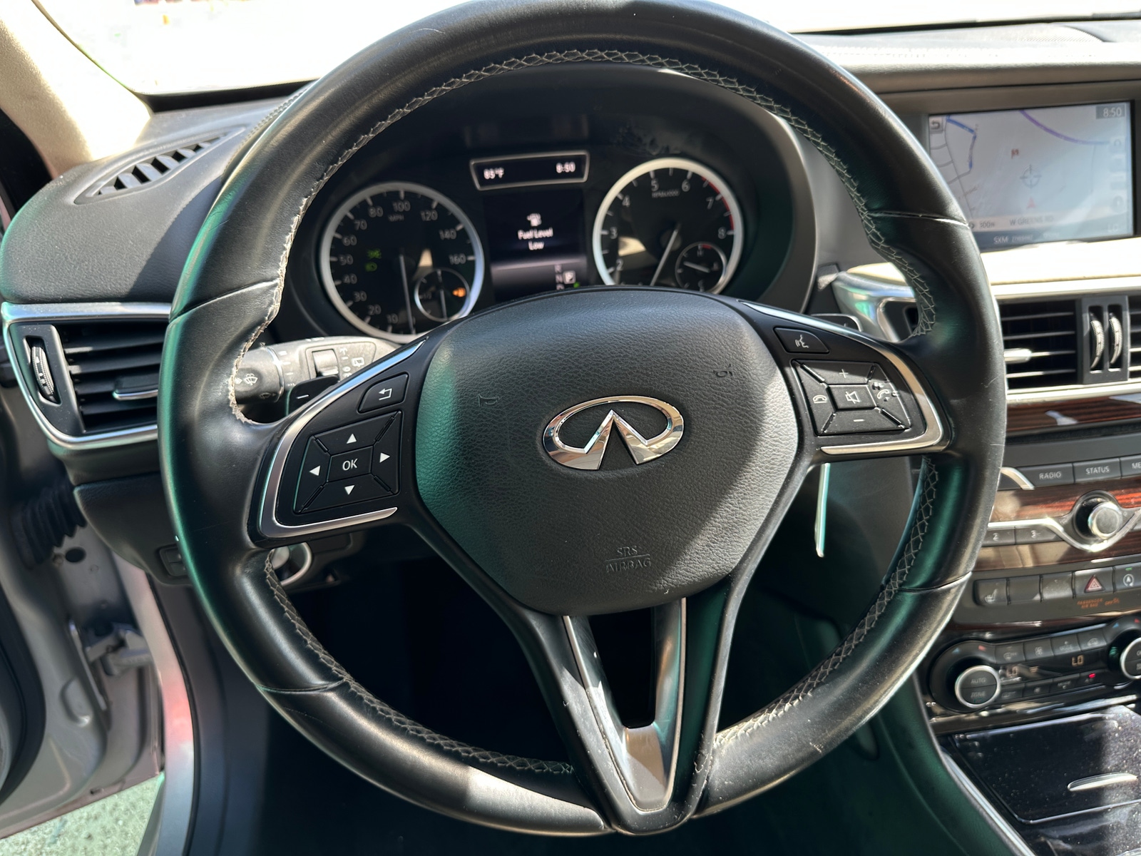Thumbnail: 2017 INFINITI QX30 - 4