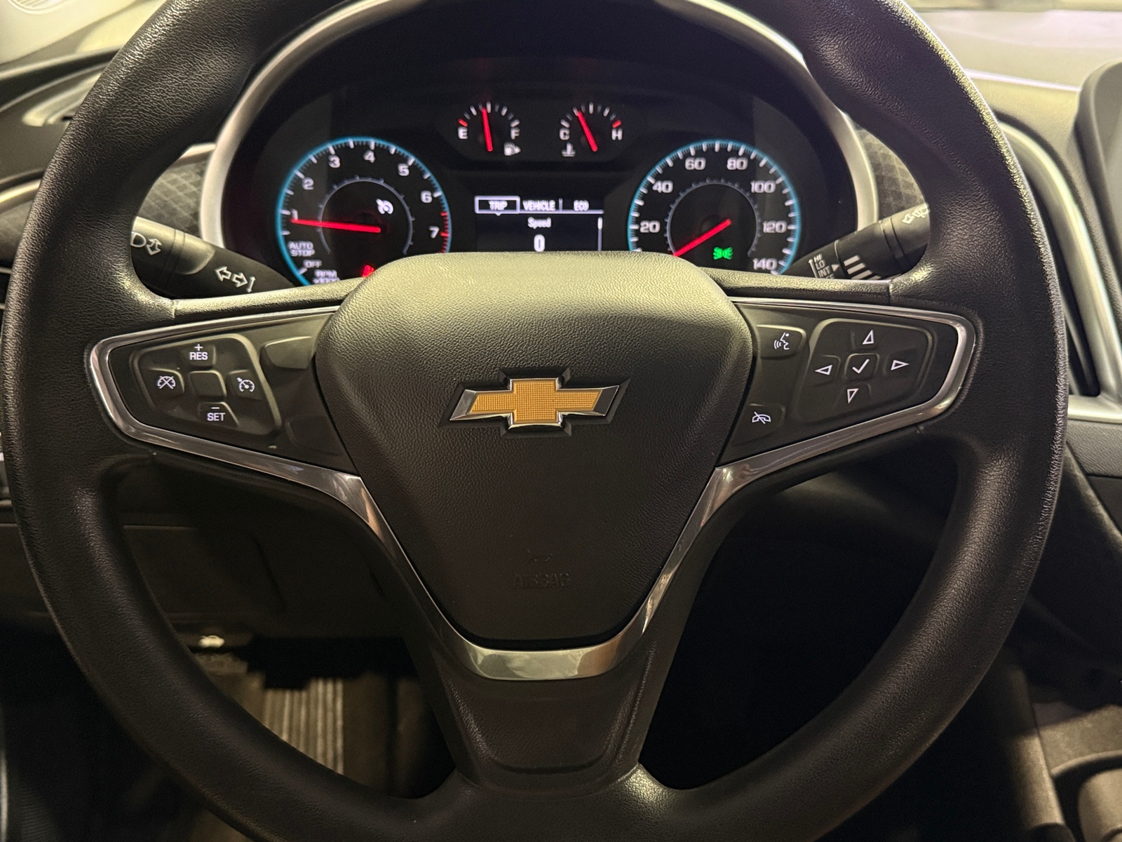 Thumbnail: 2018 Chevrolet Malibu - 5