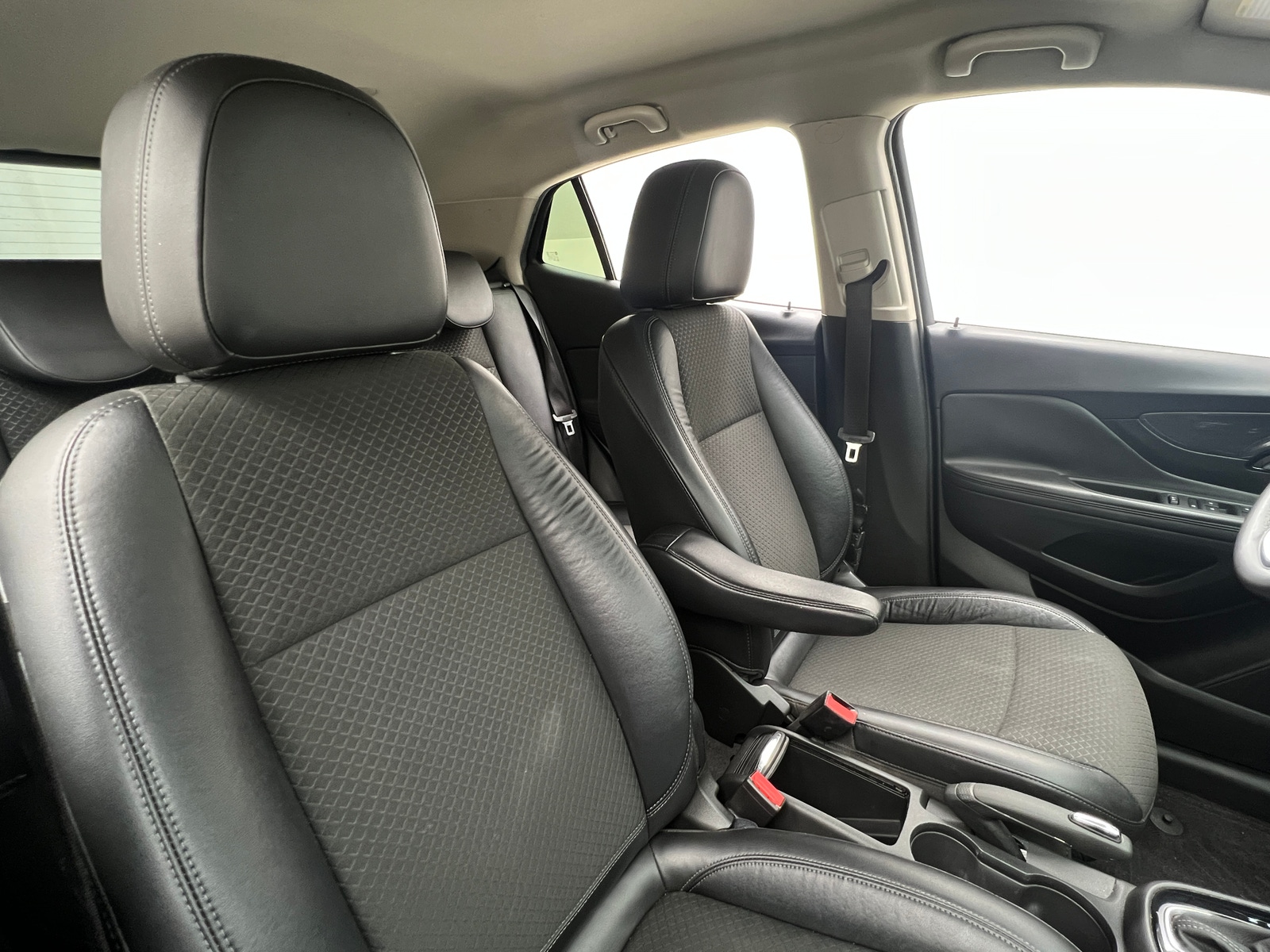 Thumbnail: 2017 Buick Encore - 2