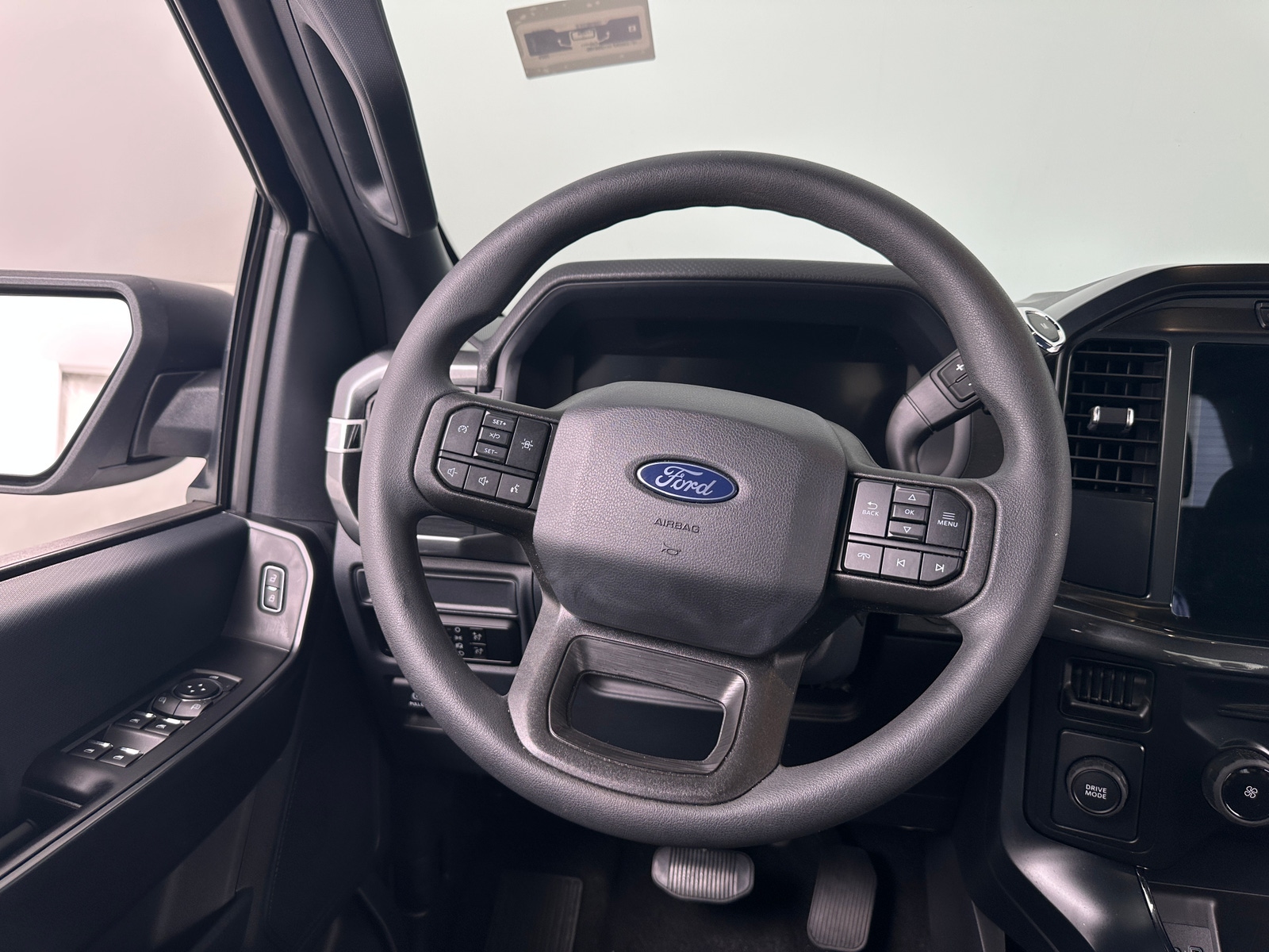 Thumbnail: 2024 Ford Econoline - 5