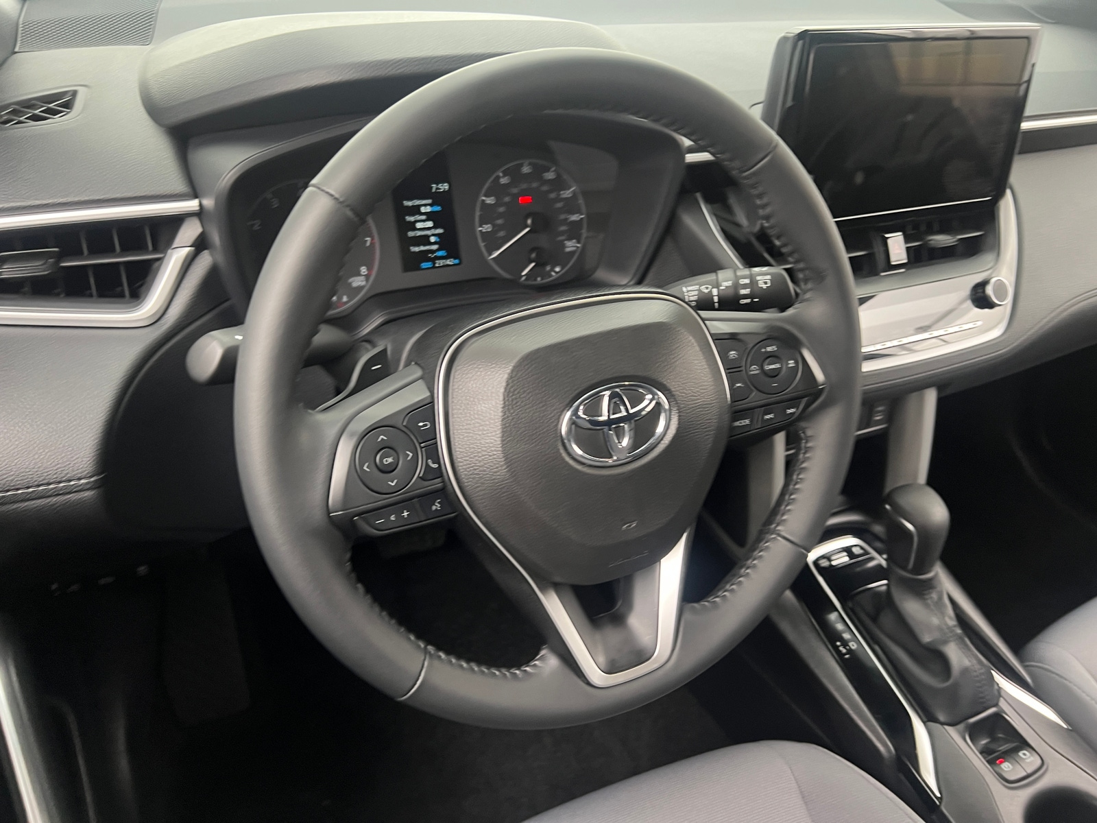 Thumbnail: 2024 Toyota Corolla Cross - 5
