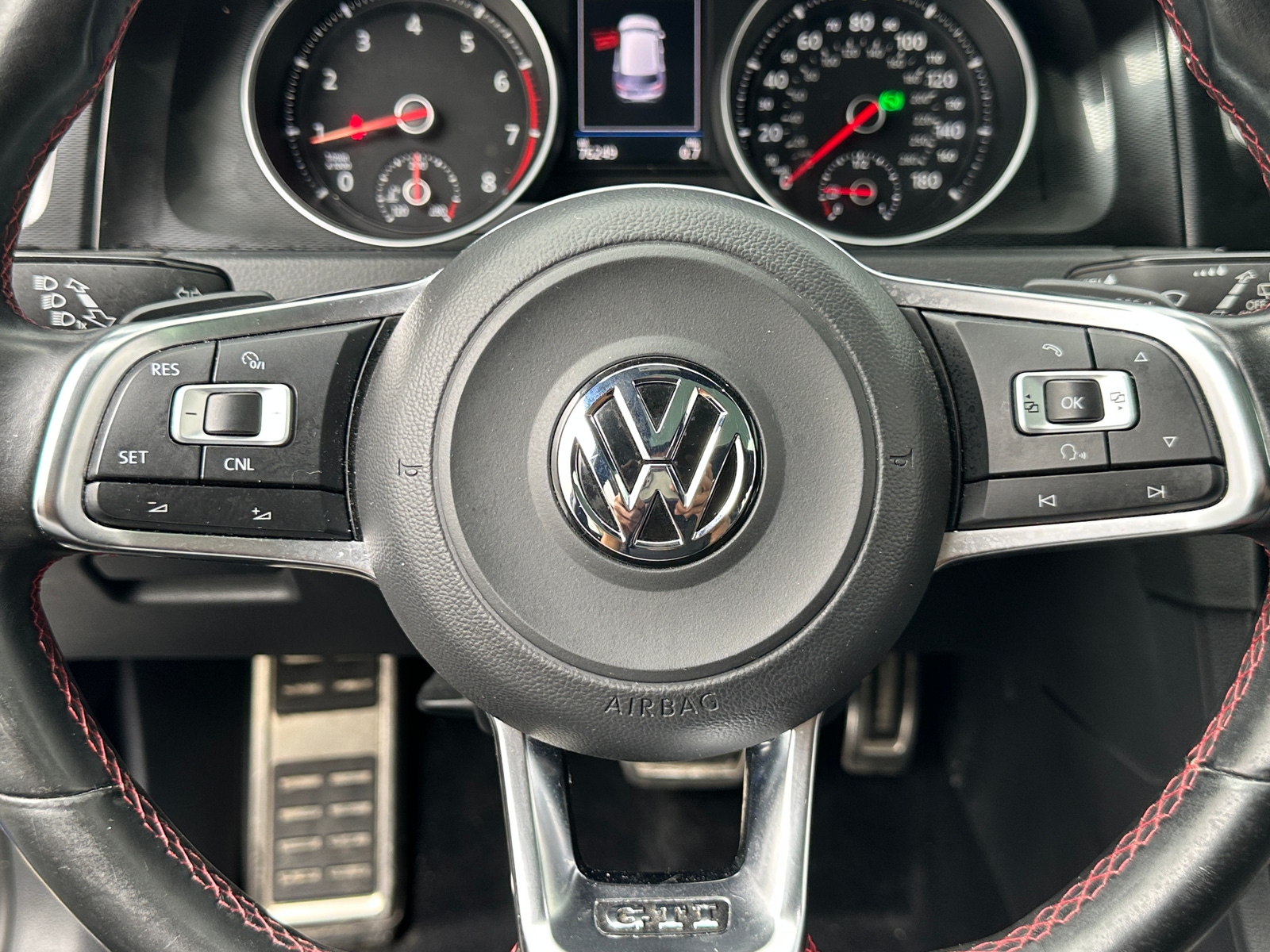 Thumbnail: 2015 Volkswagen Golf - 5