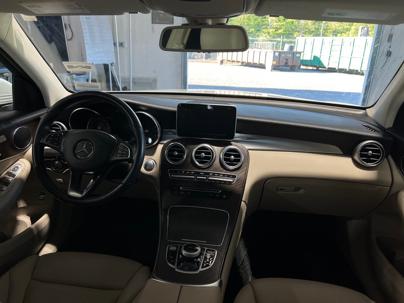 Thumbnail: 2019 Mercedes-Benz GLC - 2