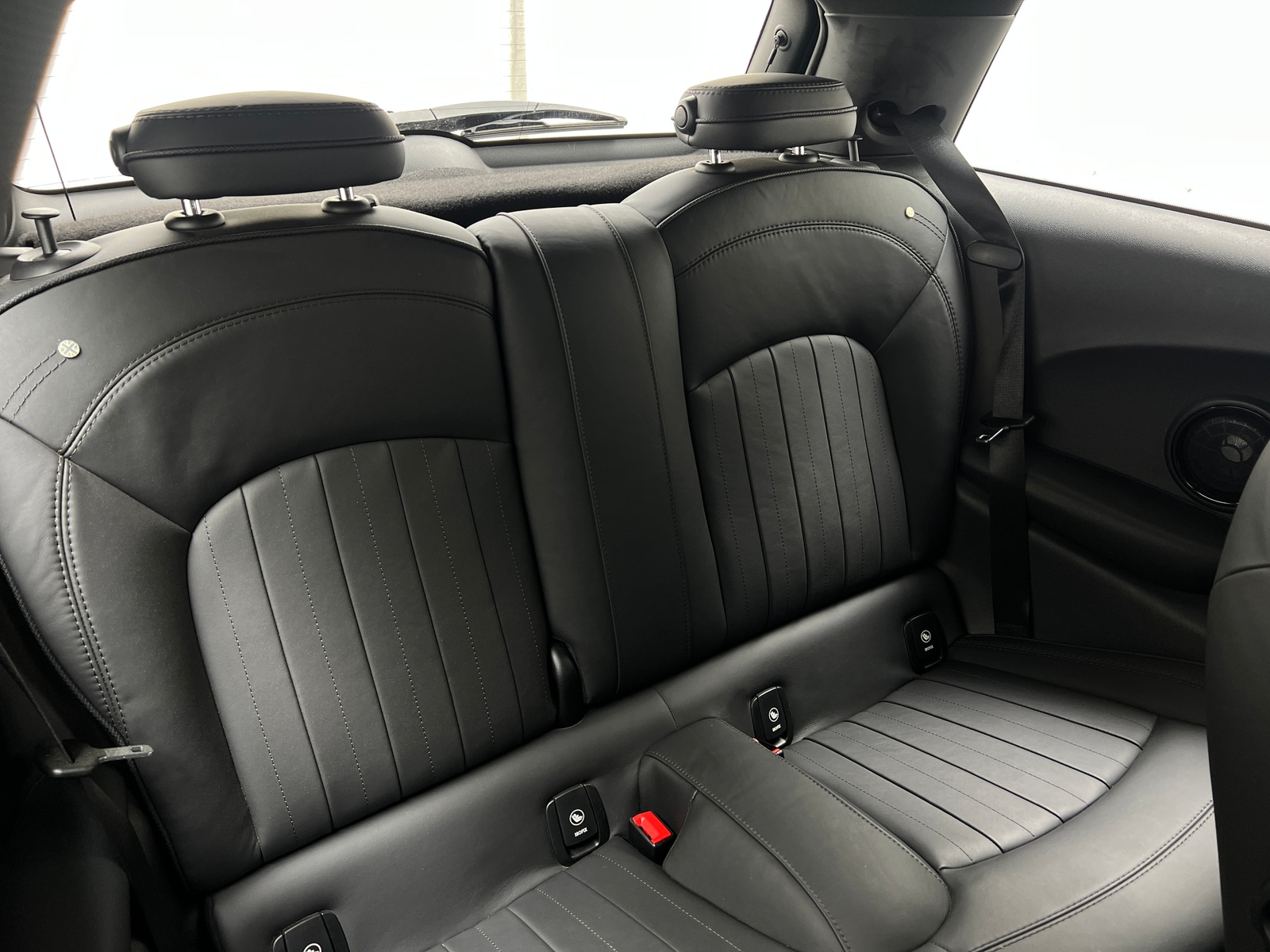 Thumbnail: 2021 MINI Cooper Hardtop - 5